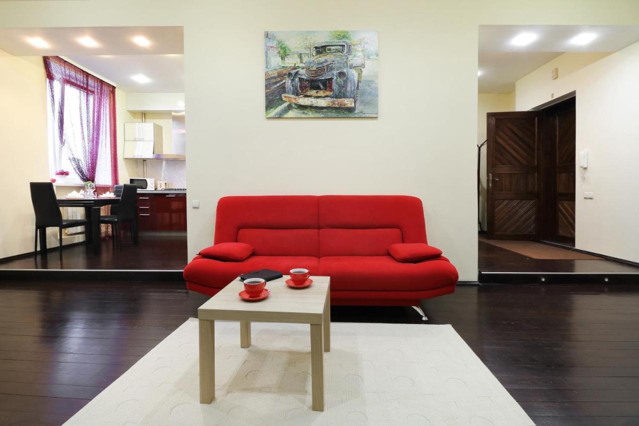 Paulmarie Apartments On Lenina Avenue Gomel Exterior photo
